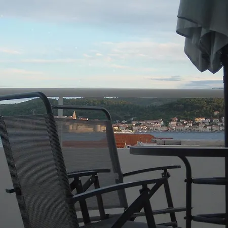 شقة Im Ersten Obergeschoss Mit Meerblick
